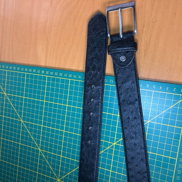 Vintage genuine leather Ostrich style belt - Picture 6 of 8